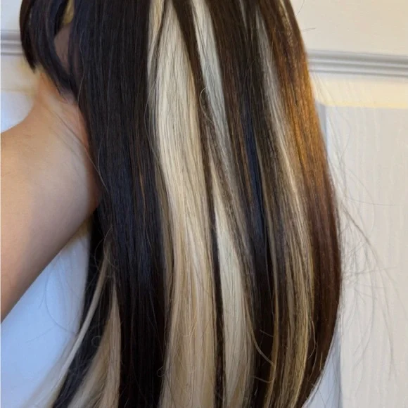 Dark brown with very blond wig - Picture 3 of 4